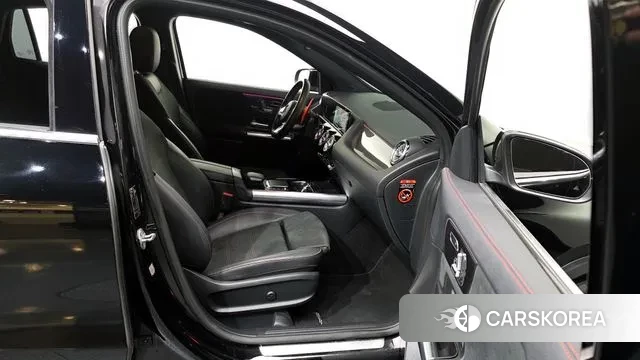 Mercedes-Benz GLA - Class H247 2020 Черный из Кореи, фото 2