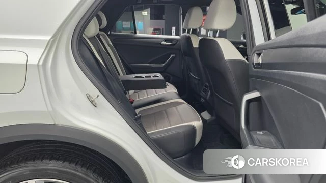 Volkswagen T-Roc 2021 Белый из Кореи, фото 2