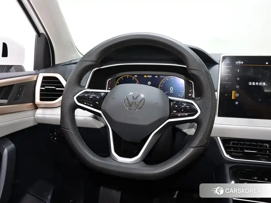 Volkswagen Tharu 2023 Белый из Китая, фото 2