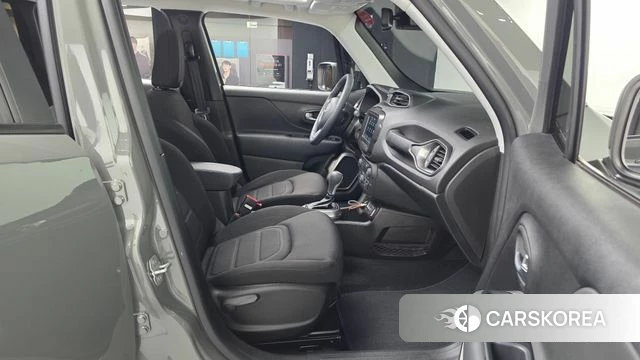 Jeep Renegade 2022 Серый из Кореи, фото 2