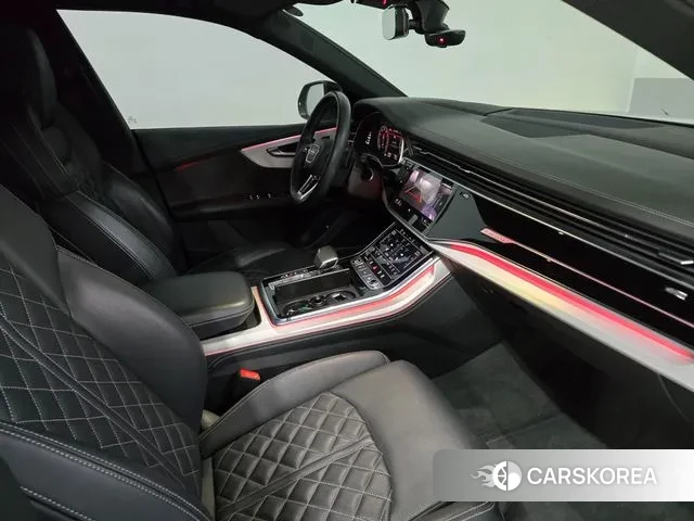 Audi Q8 (4M) 2022 Белый из Кореи, фото 2