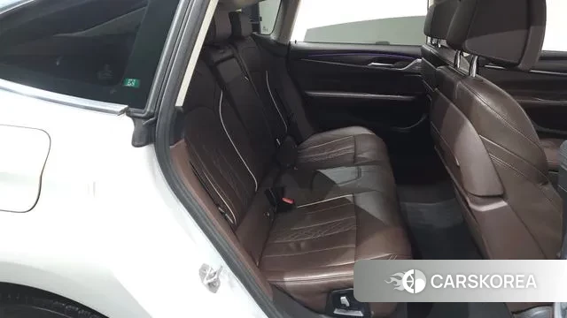 BMW 6 Series GT (G32) 2020 Белый из Кореи, фото 2