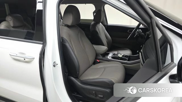 Kia The New Carnival 4th Generation 2024 Белый из Кореи, фото 2