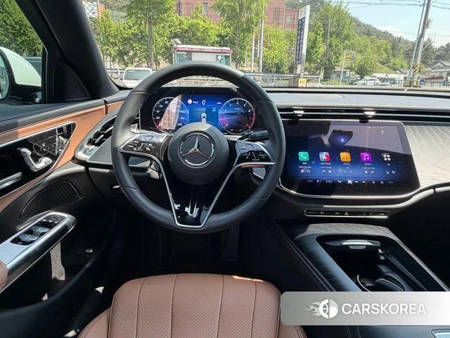 Mercedes-Benz E-Class W214 2024 Белый из Кореи, фото 2