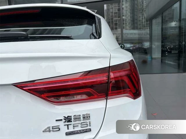 Audi Q3 Sportback 2023 Белый из Китая, фото 2