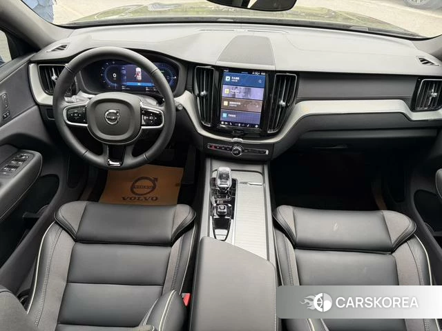 Volvo XC60 PHEV 2025 Черный из Китая, фото 2