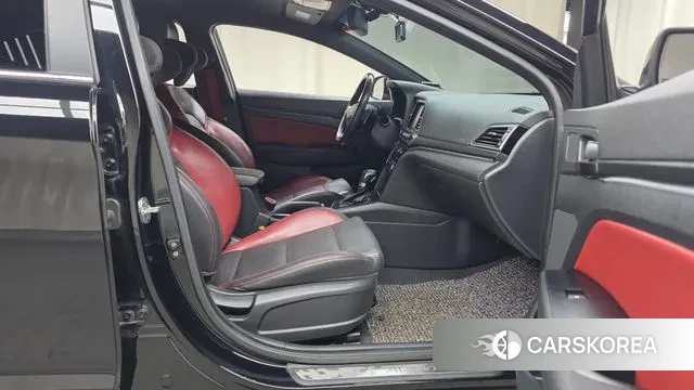 Hyundai Avante AD 2018 Черный из Кореи, фото 2