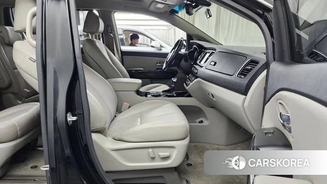 Kia The New Carnival 2018 Черный из Кореи, фото 2