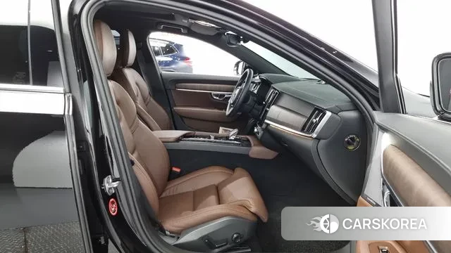 Volvo S90 2022 Черный из Кореи, фото 2