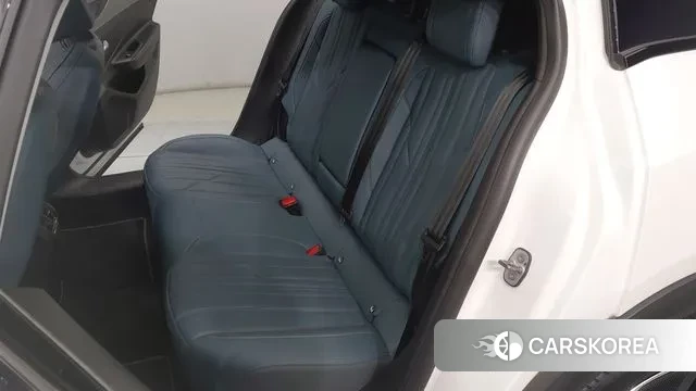 Peugeot 408 2023 Белый из Кореи, фото 2