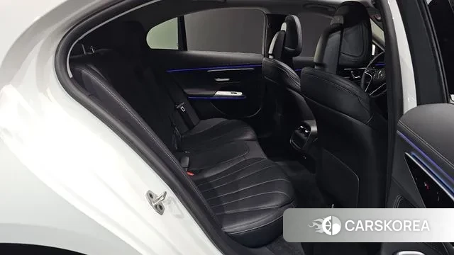 Mercedes-Benz E-Class W214 2024 Белый из Кореи, фото 2