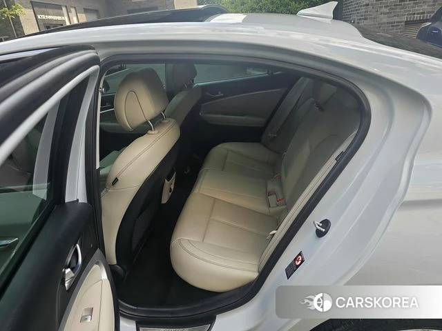Genesis G70 2019 Цвет галактики из Кореи, фото 2
