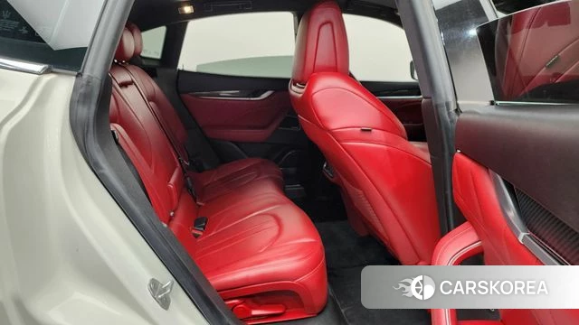 Maserati Levante 2019 Белый из Кореи, фото 2