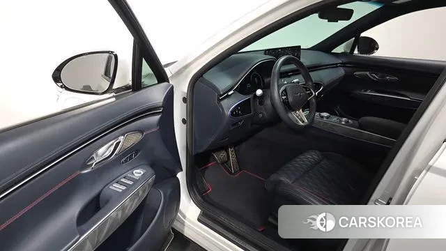 Genesis GV70 2022 Белый из Кореи, фото 2