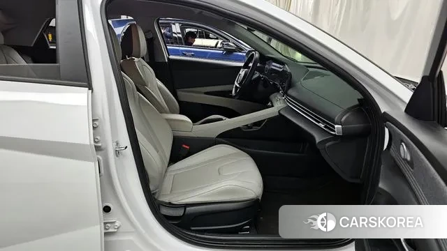 Hyundai Avante (CN7) 2021 Белый из Кореи, фото 2