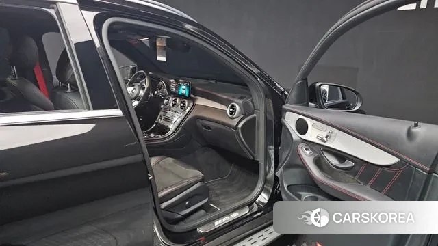 Mercedes-Benz GLC-Class X253 2022 Черный из Кореи, фото 2