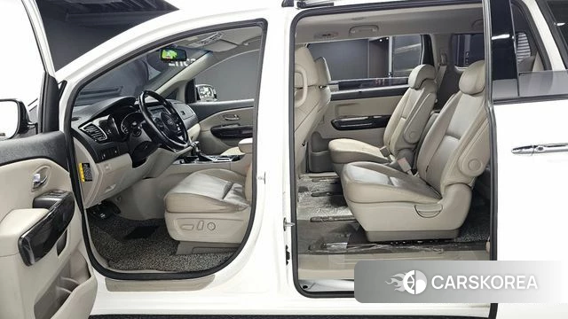 Kia The New Carnival 2018 Белый из Кореи, фото 2