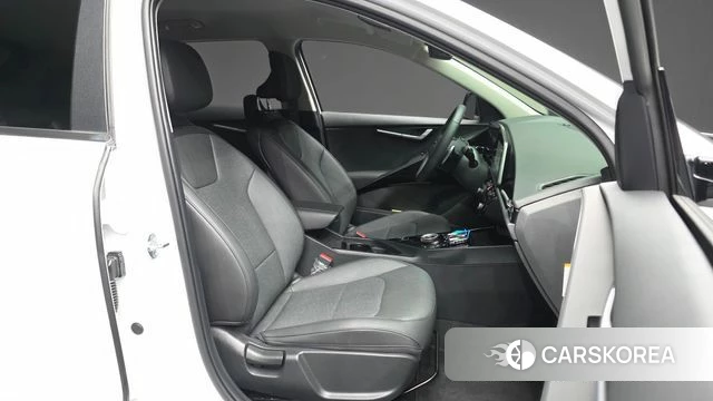 Kia Di Ol Nu Niro 2026 Белый из Кореи, фото 2