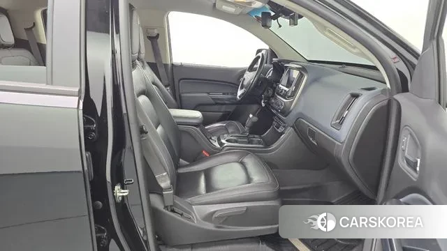 Chevrolet (GM Daewoo) Real New Colorado 2021 Черный из Кореи, фото 2