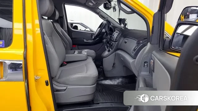 Hyundai The New Grand Starex 2018 Желтый из Кореи, фото 2