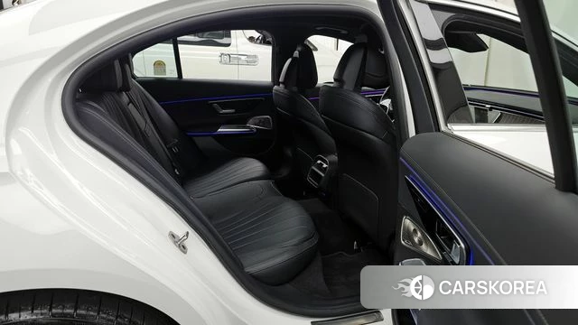 Mercedes-Benz E-Class W214 2025 Белый из Кореи, фото 2