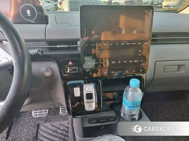 Hyundai Staria 2022 Белый из Кореи, фото 2