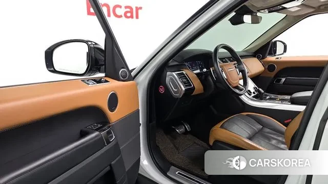 Land Rover Range Rover Sport 2nd Generation 2018 Белый из Кореи, фото 2