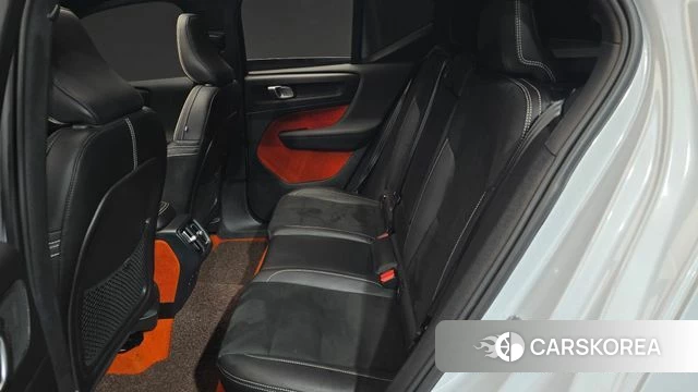 Volvo XC40 2021 Белый из Кореи, фото 2