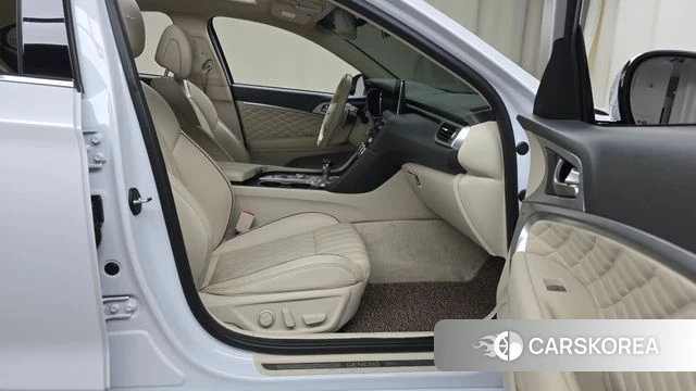 Genesis G70 2018 Белый из Кореи, фото 2