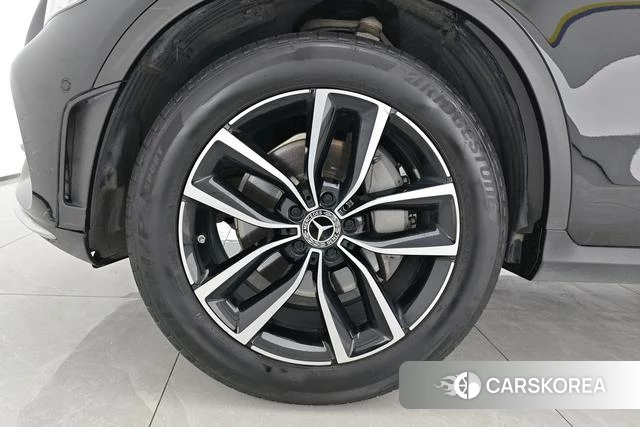 Mercedes-Benz GLC 2021 Черный из Китая, фото 2