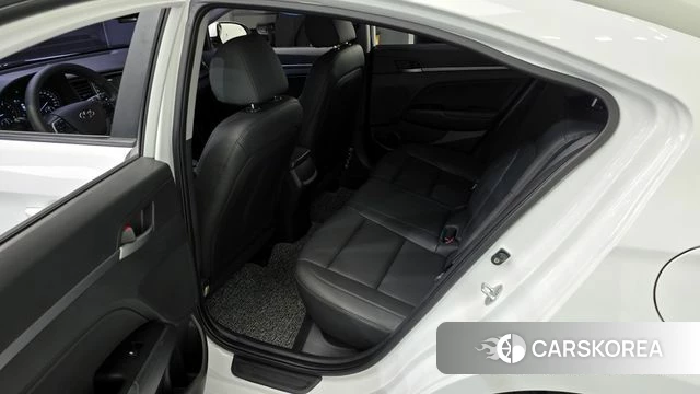 Hyundai Avante AD 2018 Белый из Кореи, фото 2