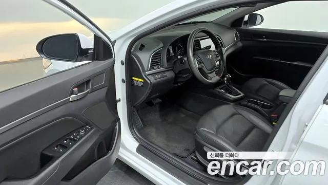 Hyundai Avante AD 2018 Белый из Кореи, фото 2