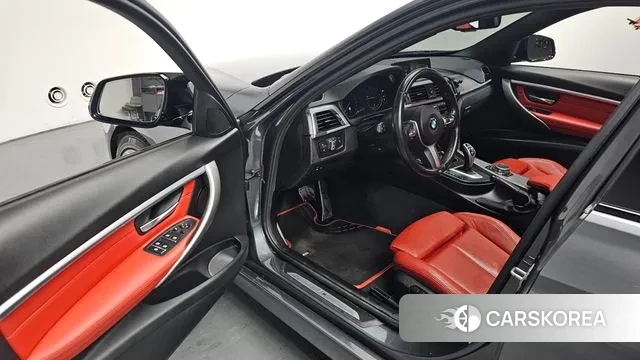 BMW 3 Series (F30) 2018 Серый из Кореи, фото 2