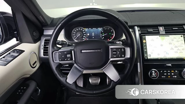 Land Rover Discovery 5 2023 Черный из Кореи, фото 2