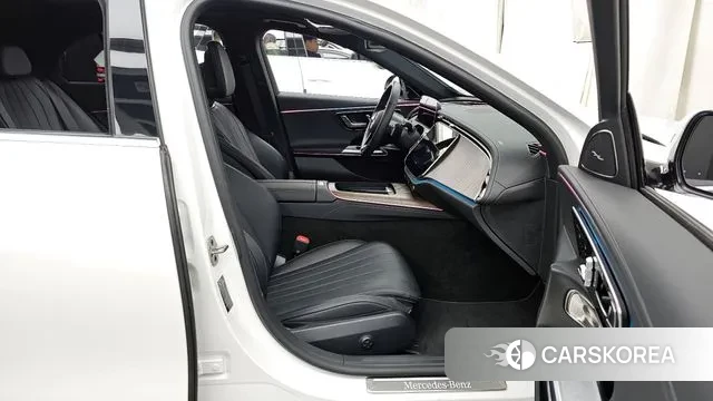 Mercedes-Benz E-Class W214 2025 Белый из Кореи, фото 2