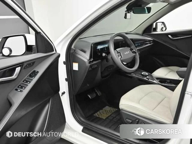 Kia Di Ol Nu Niro 2022 Белый из Кореи, фото 2