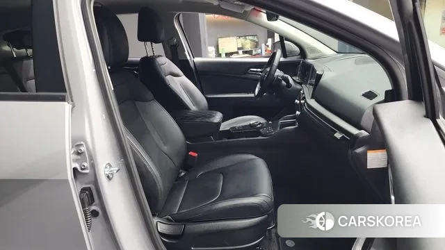 Kia The New Sportage 5th Generation Hybrid 2025 Серебристо-серый из Кореи, фото 2