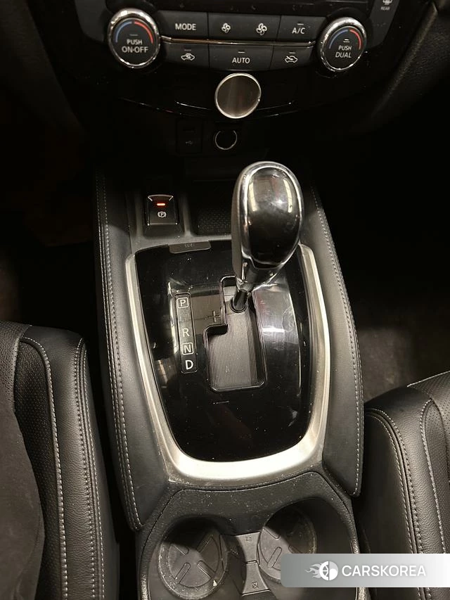Nissan Qijun 2021 Белый из Китая, фото 2