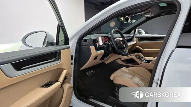 Porsche Cayenne (PO536) 2025 Белый из Кореи, фото 2