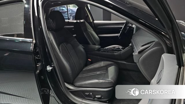 Hyundai Sonata (DN8) 2022 Черный из Кореи, фото 2