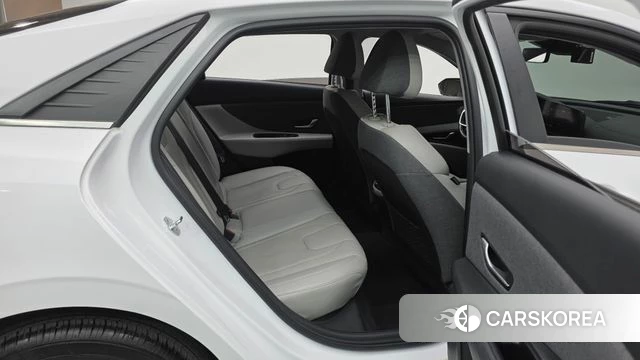 Hyundai Avante (CN7) 2021 Белый из Кореи, фото 2