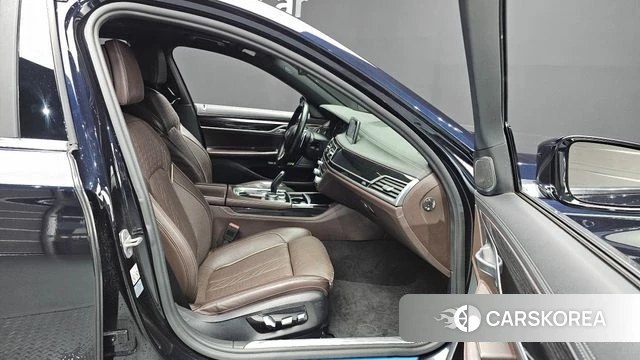 BMW 7 Series (G11) 2018 Синий из Кореи, фото 2