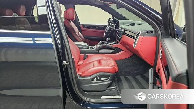 Porsche Cayenne (PO536) 2020 Черный из Кореи, фото 2
