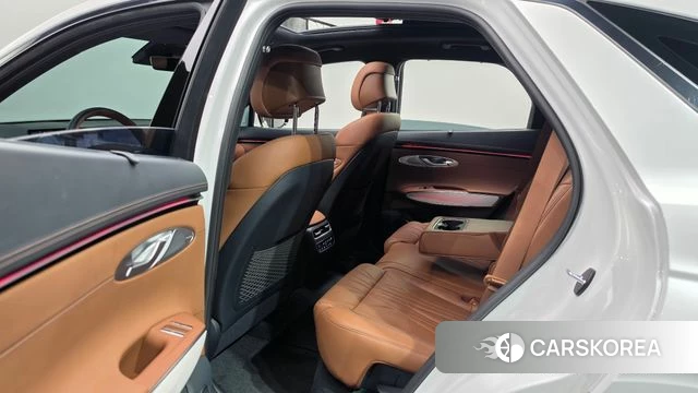 Genesis GV70 2025 Белый из Кореи, фото 2
