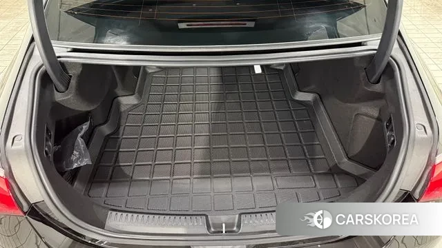 Mercedes-Benz E-Class W214 2025 Черный из Кореи, фото 2