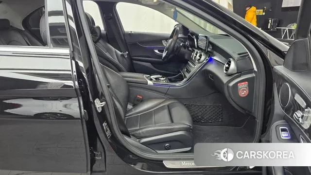 Mercedes-Benz C-Class W205 2019 Черный из Кореи, фото 2