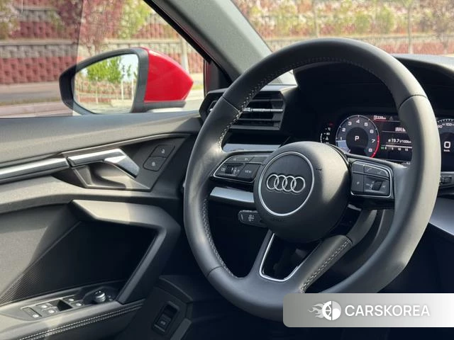 Audi A3 2022 Красный из Китая, фото 2