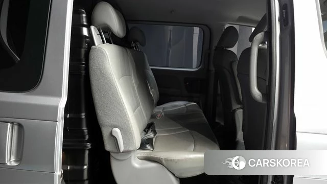 Hyundai The New Grand Starex 2019 Серебристо-серый из Кореи, фото 2
