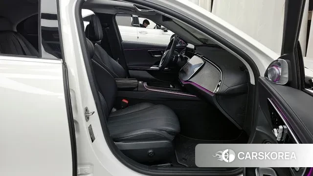 Mercedes-Benz E-Class W214 2024 Белый из Кореи, фото 2