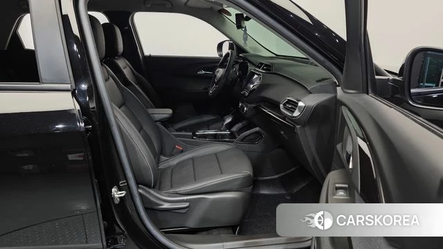 Chevrolet (GM Daewoo) Trailblazer 2022 Черный из Кореи, фото 2